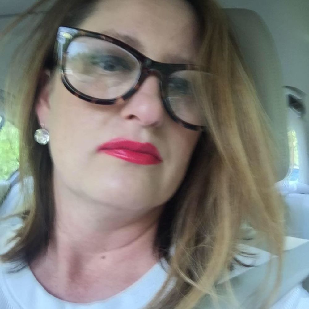 Meet your Posher, Carrie